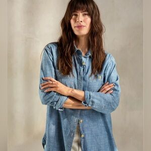 Women Chambray Utility Shirt - M